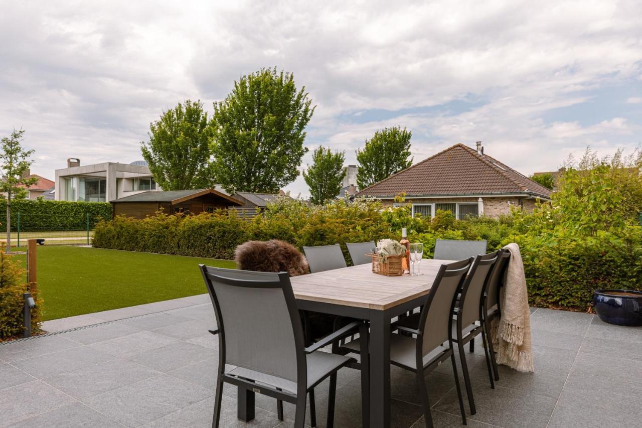 Fantastic Family Villa With Beautiful Garden Остенде Экстерьер фото